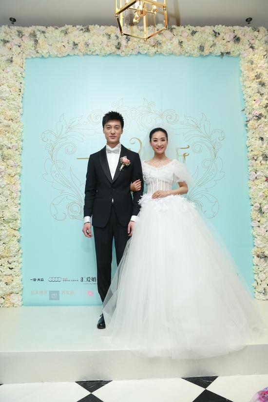 "安小主"陶昕然何建泽大婚拥吻泪崩
