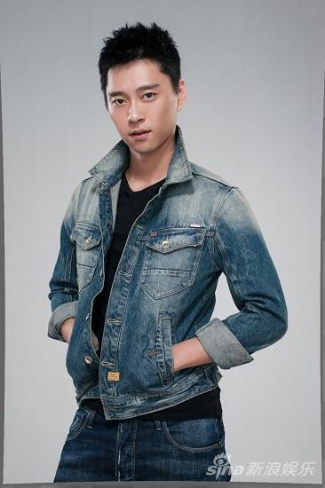 青年演员王伊