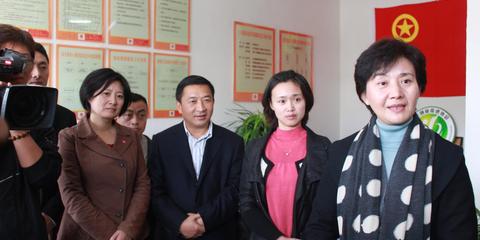 为啥大老虎家后院也起火 秘密都在妻子的朋友圈