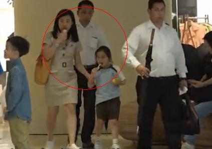 甘比与女儿