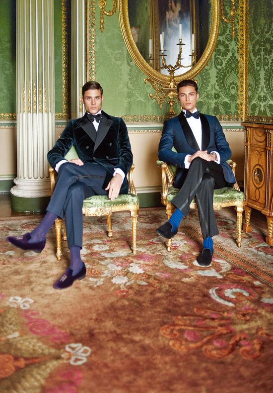 严谨,正直,坚定和自负是品牌最明显的特性,诠释的不仅是英国绅士保守