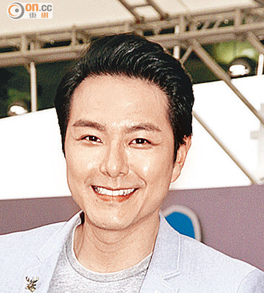 黄翠如称见男友萧正楠太难否认逼婚