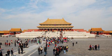 摄影师回应故宫拍裸照:非侮辱