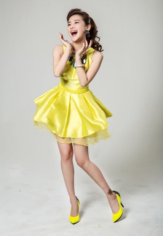 前夫求爱记遇六一钱芳晒霸气童年照