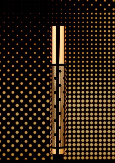 ysl圣罗兰传奇明彩笔 披上摇滚魅惑蕾丝