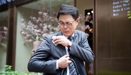 高亚麟《前夫》成表情帝 爆灯反转虐闫妮