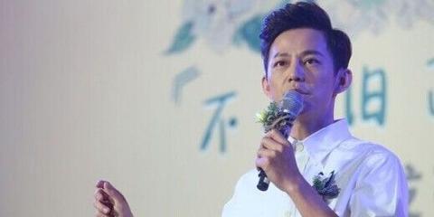 何炅否认怂恿粉丝攻击举报者