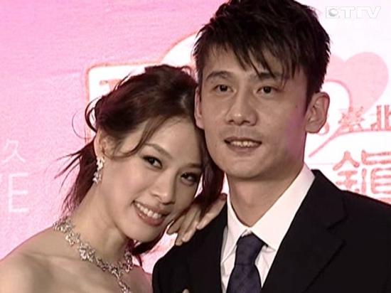 倪雅伦和交往多年的邱启益当年低调离婚，消息曝光曾在娱乐圈掀起一阵骚动。