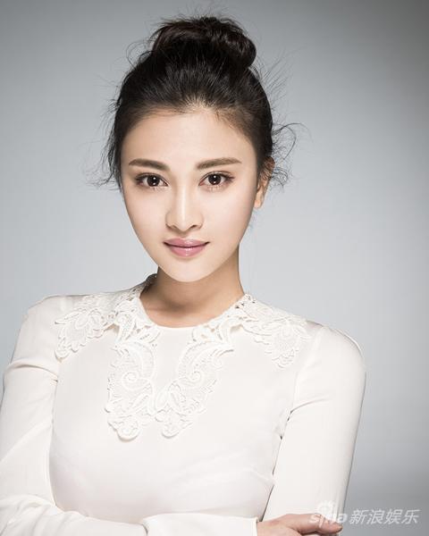 北电2011级毕业照曝光 美女王蕊蕊受关注