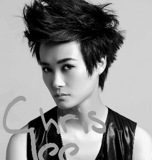 其实李宇春在很多宣传写真上都有写自己的英文名，喜欢她的人都会知道。