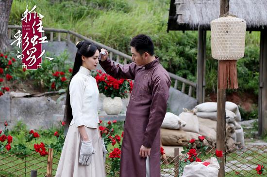 李东学,郑爽感情戏多