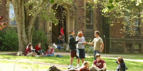 中国留学生施虐同胞案1人认罪