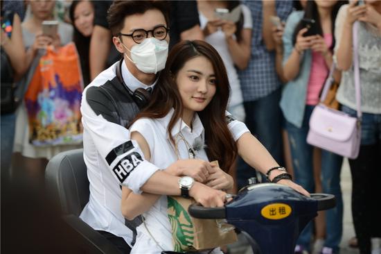 节目《我们相爱吧》