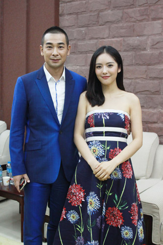 《英雄不流泪》赵文卓蔡文静难忘雨中吻戏