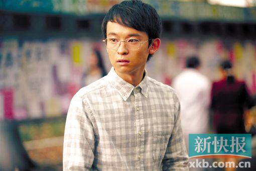 《少年班》董子健饰演一名性格内向的天才少年