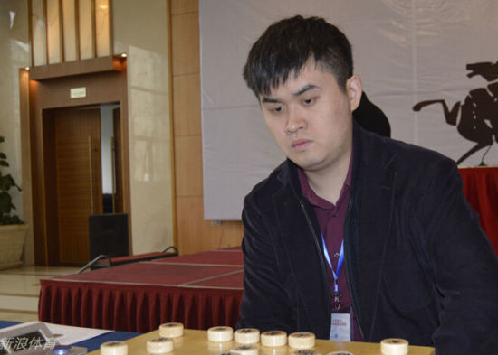 王天一在比赛中(新浪体育资料图)