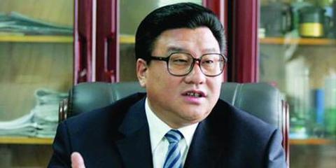 山东坠楼副市长涉违纪被双开