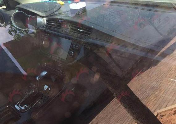 第二代帝豪测试车内饰