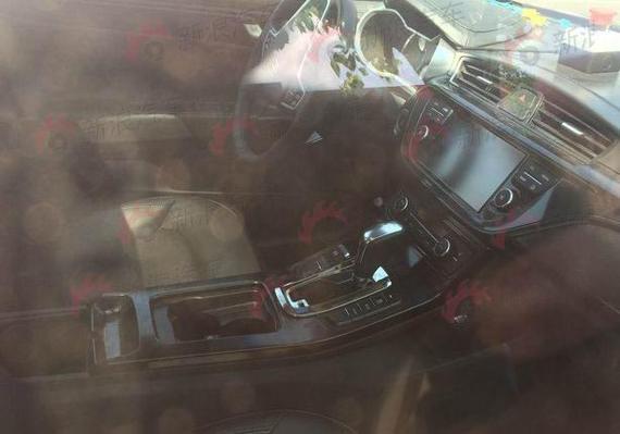 第二代帝豪测试车内饰