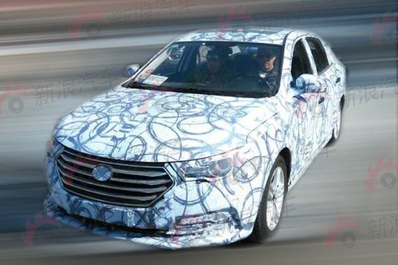 奔腾入门级轿车A-Class量产版本谍照