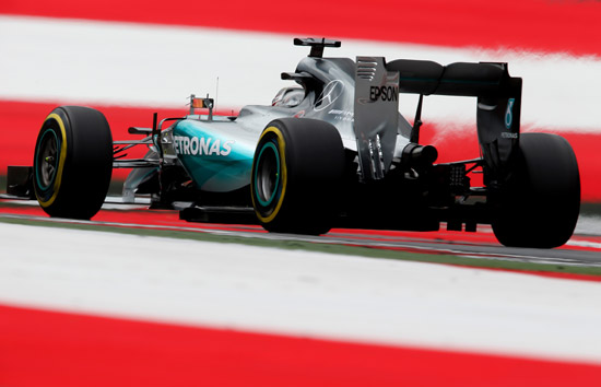 汉密尔顿夺杆位