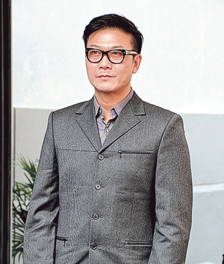 钱小豪承认未赡养妻子 否认借儿子炒作