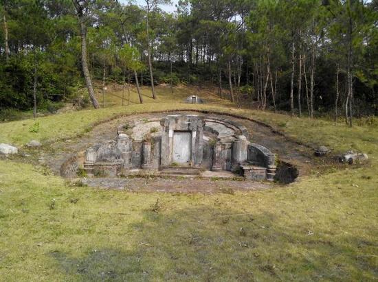 抗日抗法英雄刘永福墓地被盗