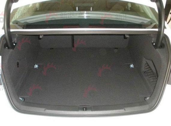 奥迪A6L改款车型中低配版本无伪装曝光