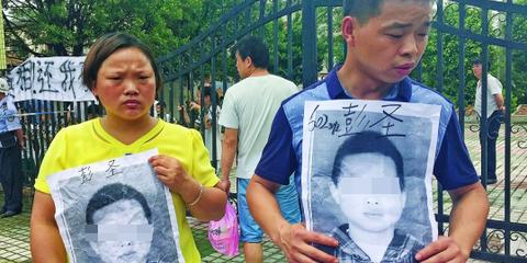 男童校园坠亡称自己被推下来