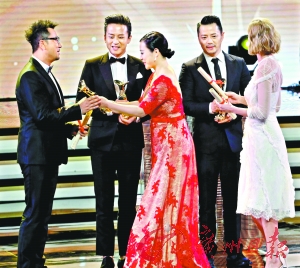 邓超与郝蕾“同台不见面”