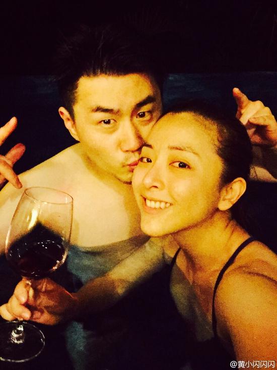 黄小蕾晒夫妻亲密照破出轨何润东传闻