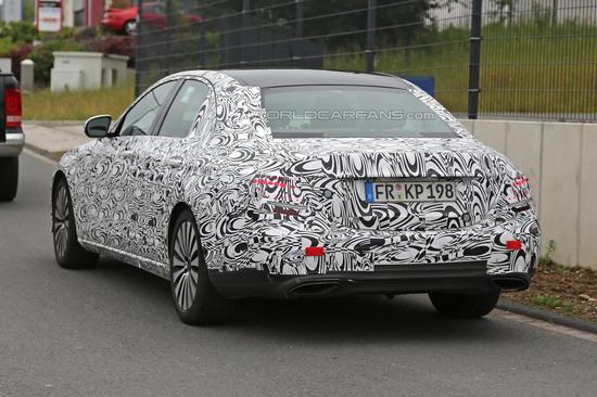 新一代奔驰E级纽北赛道测试 或明年发布