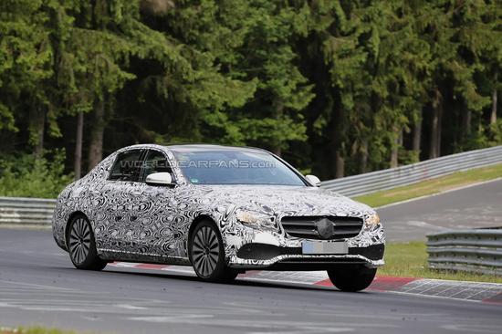 新一代奔驰E级纽北赛道测试 或明年发布