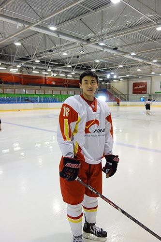 冰球少年宋安东图片