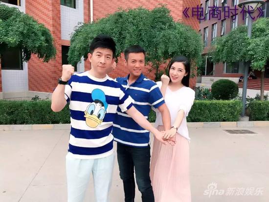 孟鹏(左一),范逸臣,付曼