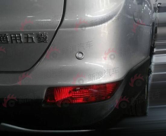 宝骏730改款车型谍照