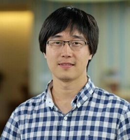 王信文，莉莉丝游戏CEO，《刀塔传奇》制作人