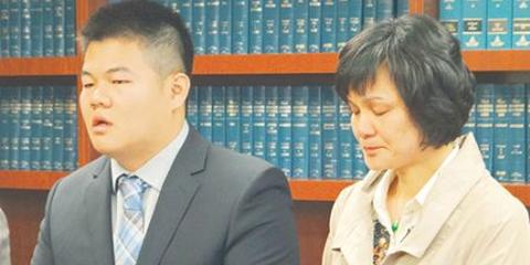 留美中国学生家暴女友虐狗获刑