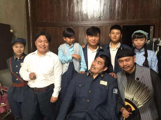 《傻儿传奇2》热拍 手撕哥马京京再上战场