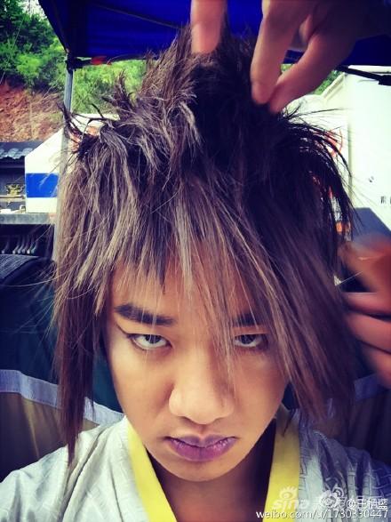 王祖蓝晒杀马特惊悚照吓坏老婆:问过我吗|王祖蓝|李亚男|杀马特_新浪