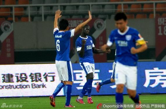 穆伦加扳平比分