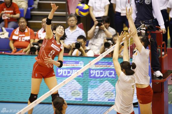 张常宁二号位拦网