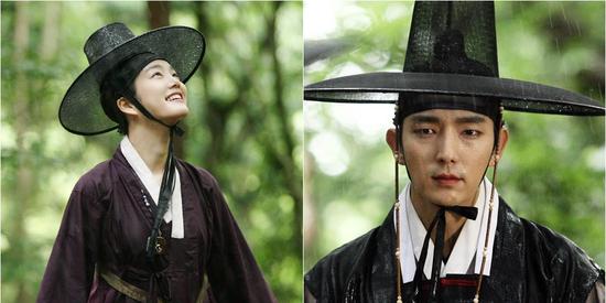 夜行书生李准基淋雨深情注视李侑菲