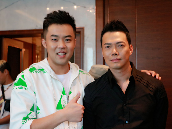 崔志佳亮相《煎饼侠》首映