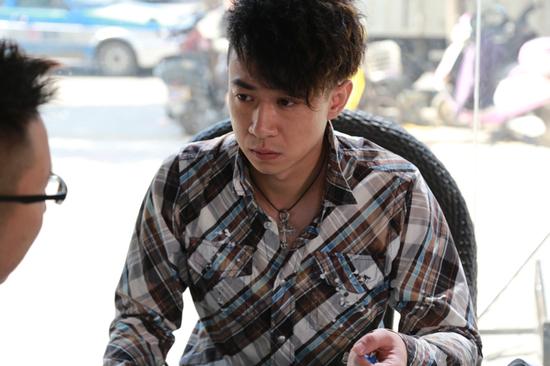 张维伊为了歌唱梦想被骗