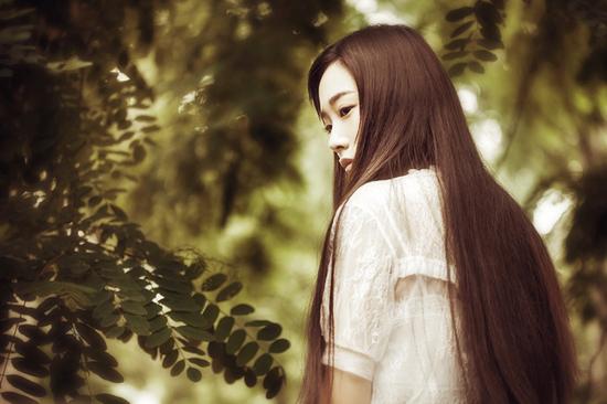 凌希《沉爱》:小女孩用心唱出大未来