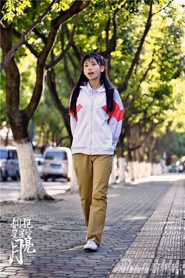 李沁谣饰演夏明星