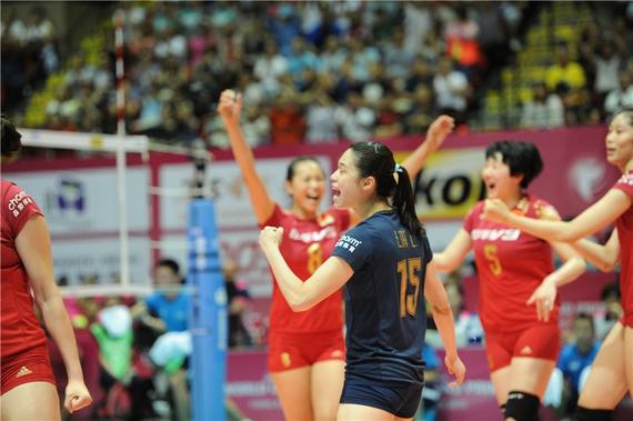 中国女排庆祝