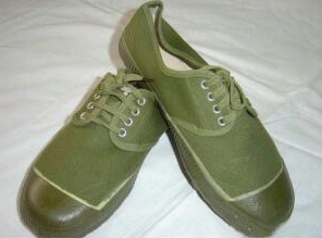 解放胶鞋将退役 因易滋生细菌等问题