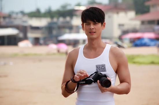 郭品超演落跑新郎与杨紫携手白衣飘飘